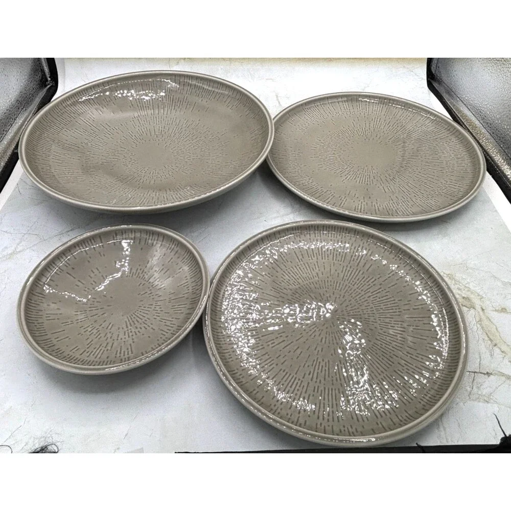 Schönwald Germany 620 Porcelain Plate Set of 4 Radial Pattern Gray‎ Frost Shiro
